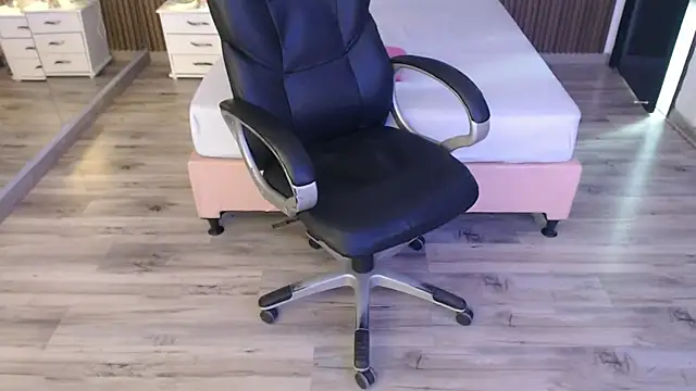 Sam mansson66 online show from 17, 10, 2025