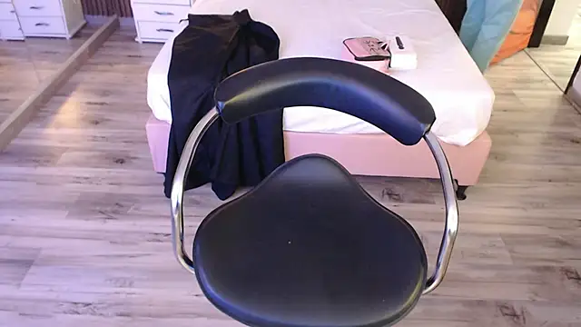 Sam mansson66 online show from 8, 10, 2025