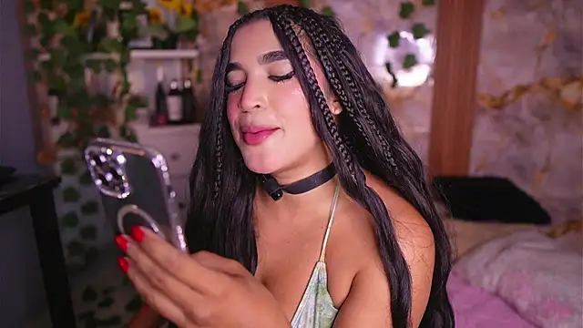 zoey-fox online show from 31, 5, 2026