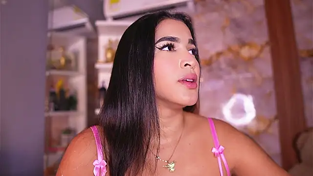 zoey-fox online show from 11, 3, 2026