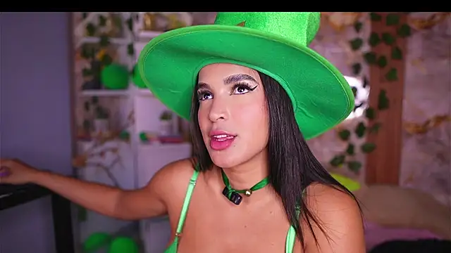 zoey-fox online show from 22, 3, 2026