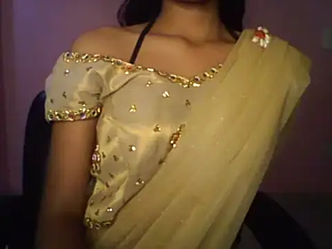 Snapshot of Chandani-Love chatting on 8, 3, 2025 Chandani-Love online show from 8, 3, 2025