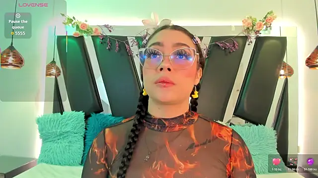 antonelllepiercee online show from 12, 4, 2026