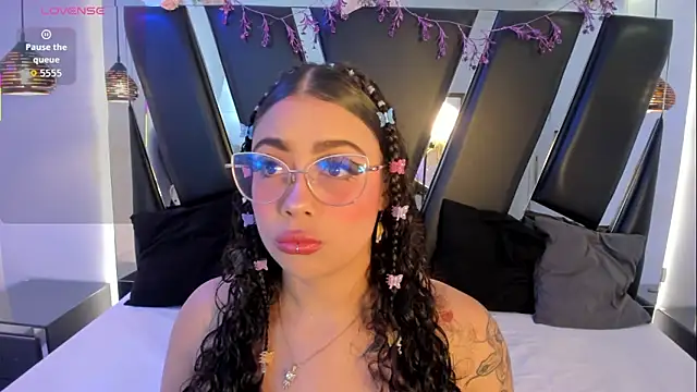 antonelllepiercee online show from 31, 3, 2026