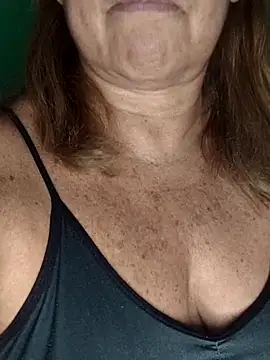 Snapshot of Kasandra_Ho chatting on 11, 11, 2025 Kasandra Ho online show from 11, 11, 2025