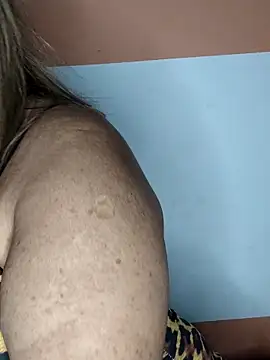 Snapshot of Kasandra_Ho chatting on 15, 9, 2025 Kasandra Ho online show from 15, 9, 2025