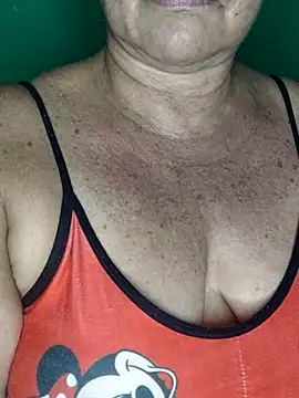 Snapshot of Kasandra_Ho chatting on 28, 10, 2025 Kasandra Ho online show from 28, 10, 2025