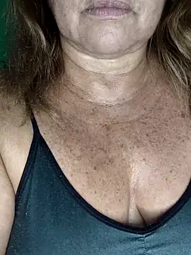 Snapshot of Kasandra_Ho chatting on 6, 11, 2025 Kasandra Ho online show from 6, 11, 2025