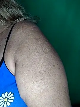 Snapshot of Kasandra_Ho chatting on 5, 11, 2025 Kasandra Ho online show from 5, 11, 2025