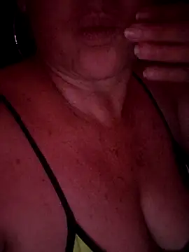 Kasandra Ho online show from 7, 2, 2026