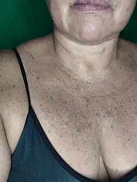 Snapshot of Kasandra_Ho chatting on 16, 11, 2025 Kasandra Ho online show from 16, 11, 2025