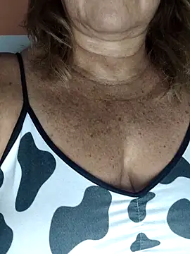 Snapshot of Kasandra_Ho chatting on 11, 9, 2025 Kasandra Ho online show from 11, 9, 2025