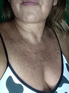 Snapshot of Kasandra_Ho chatting on 29, 10, 2025 Kasandra Ho online show from 29, 10, 2025