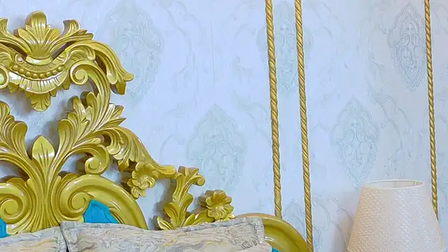 LucyLeah online show from 2, 12, 2025