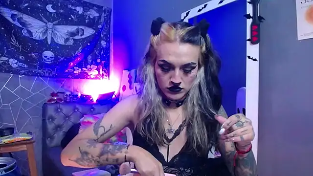 amelierouss online show from 4, 6, 2026
