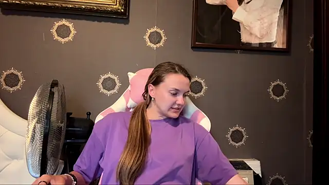 Snapshot of NoreenBunton chatting on 16, 7, 2026 NoreenBunton online show from 16, 7, 2026