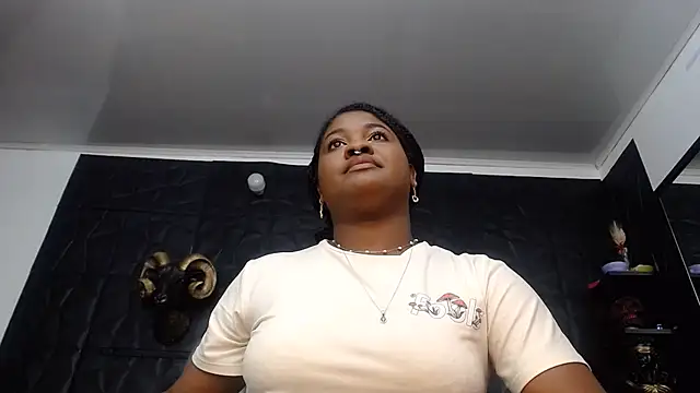 Snapshot of Hanna_Fox_69 chatting on 25, 7, 2026 Hanna Fox 69 online show from 25, 7, 2026