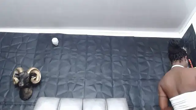 Snapshot of Hanna_Fox_69 chatting on 3, 3, 2026 Hanna Fox 69 online show from 3, 3, 2026