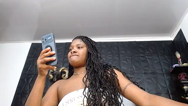 Snapshot of Hanna_Fox_69 chatting on 30, 7, 2026 Hanna Fox 69 online show from 30, 7, 2026