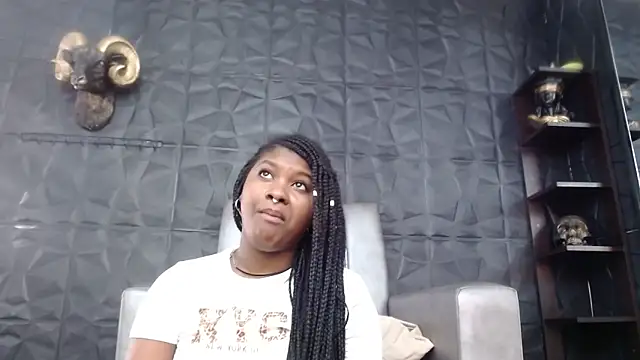 Snapshot of Hanna_Fox_69 chatting on 7, 11, 2025 Hanna Fox 69 online show from 7, 11, 2025