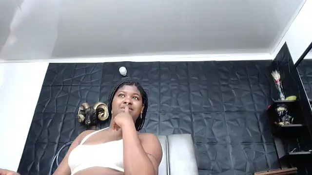 Snapshot of Hanna_Fox_69 chatting on 3, 2, 2026 Hanna Fox 69 online show from 3, 2, 2026