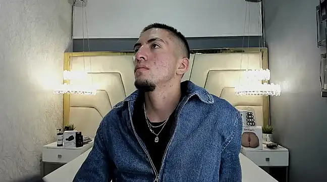 Snapshot of King_Dante_ chatting on 14, 2, 2025 King Dante online show from 14, 2, 2025