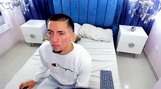 Snapshot of King_Dante_ chatting on 7, 2, 2025 King Dante online show from 7, 2, 2025
