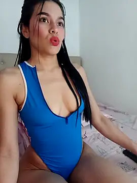 Snapshot of CorinaSmith28 chatting on 20, 10, 2025 CorinaSmith28 online show from 20, 10, 2025