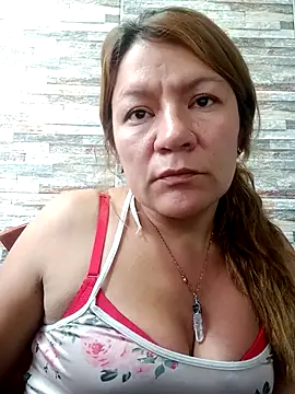 Snapshot of Skylar-Vox- chatting on 28, 10, 2025 Skylar-Vox- online show from 28, 10, 2025