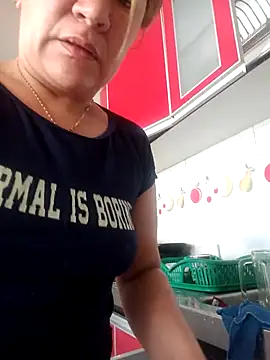 Snapshot of Skylar-Vox- chatting on 9, 10, 2025 Skylar-Vox- online show from 9, 10, 2025