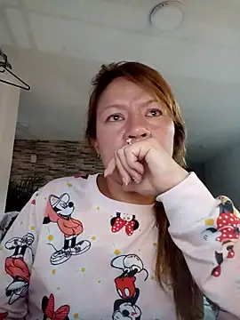 Snapshot of Skylar-Vox- chatting on 21, 11, 2025 Skylar-Vox- online show from 21, 11, 2025