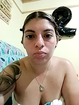 Snapshot of agatha_97_ chatting on 11, 10, 2025 agatha 97 online show from 11, 10, 2025