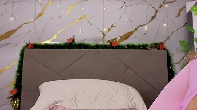 agatha 97  online show from 4, 12, 2025