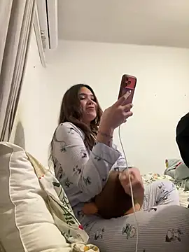 daniniescobarr online show from 6, 3, 2026