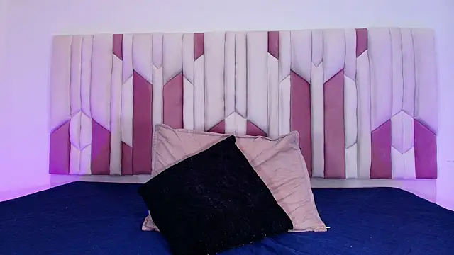 mia stanfort online show from 29, 10, 2025