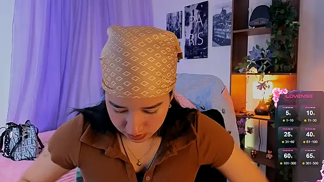 emilyrouxe online show from 14, 10, 2025