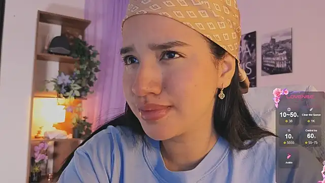 emilyrouxe online show from 8, 10, 2025