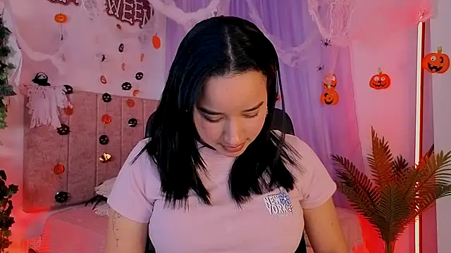 emilyrouxe online show from 24, 10, 2025