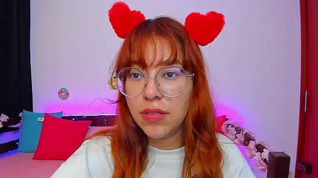 Snapshot of _Moon_Johnson chatting on 20, 9, 2025  Moon Johnson online show from 20, 9, 2025