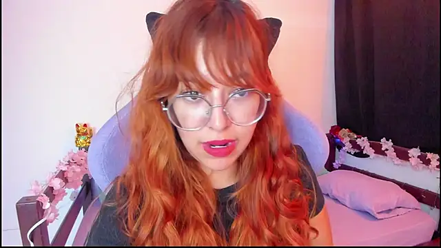 Snapshot of _Moon_Johnson chatting on 3, 11, 2025  Moon Johnson online show from 3, 11, 2025