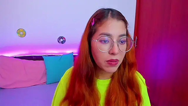 Snapshot of _Moon_Johnson chatting on 13, 9, 2025  Moon Johnson online show from 13, 9, 2025