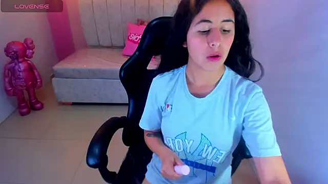 Snapshot of paris_sub1_ chatting on 29, 11, 2025 paris sub1 online show from 29, 11, 2025