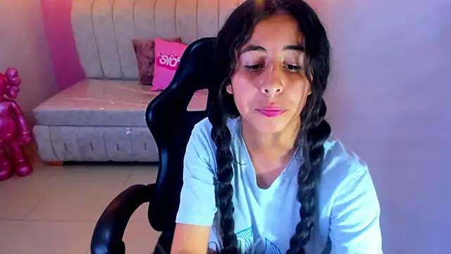 Snapshot of paris_sub1_ chatting on 23, 11, 2025 paris sub1 online show from 23, 11, 2025