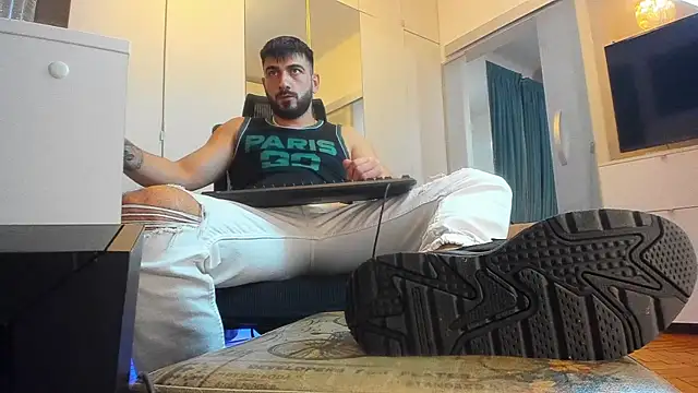 Snapshot of welcometo_hell chatting on 19, 10, 2025 welcometo hell online show from 19, 10, 2025