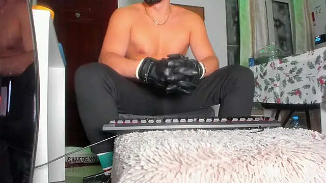 Snapshot of welcometo_hell chatting on 2, 12, 2025 welcometo hell online show from 2, 12, 2025