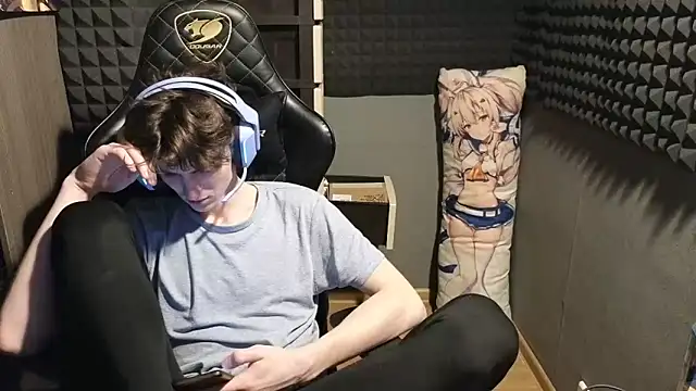 Snapshot of bambelbye chatting on 11, 2, 2025 bambelbye online show from 11, 2, 2025