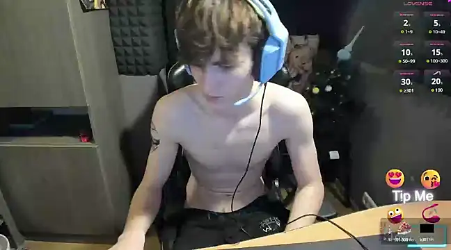 Snapshot of bambelbye chatting on 8, 1, 2025 bambelbye online show from 8, 1, 2025