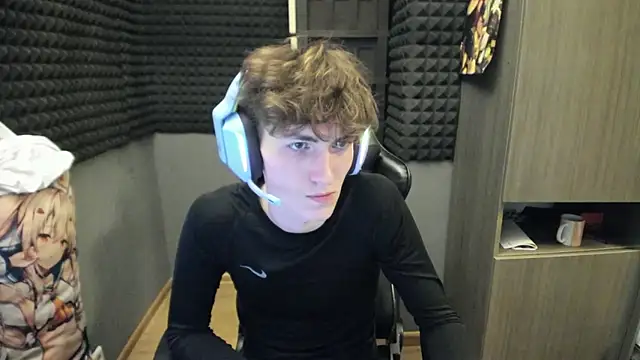 Snapshot of bambelbye chatting on 6, 12, 2024 bambelbye online show from 6, 12, 2024