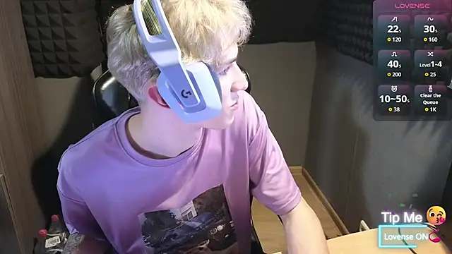 Snapshot of bambelbye chatting on 27, 11, 2025 bambelbye online show from 27, 11, 2025