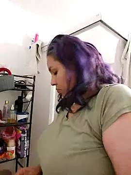 Viiooleetaas online show from 22, 2, 2025